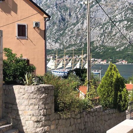 Apartmani Petrija Prčanj Exterior foto